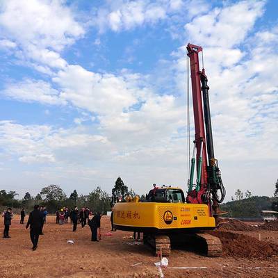 聯(lián)達(dá)LD90H打樁機(jī) 江蘇樁工機(jī)械的堅(jiān)實(shí)力量